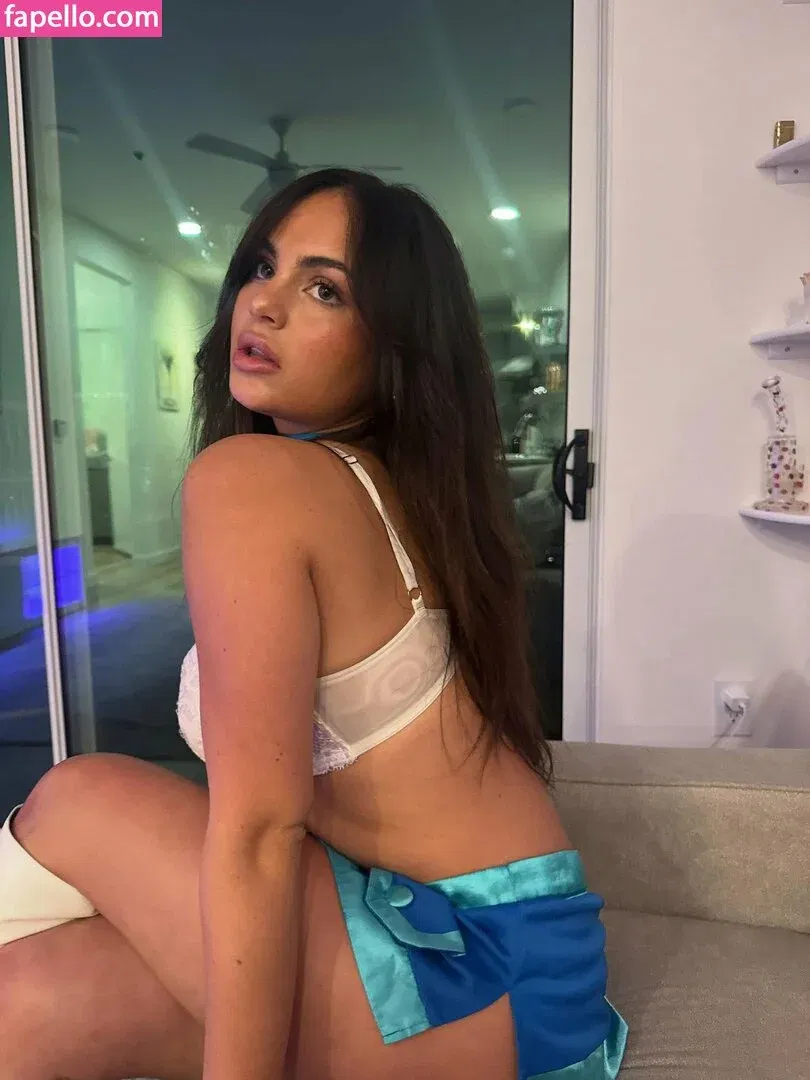 Sarabella Harris Onlyfans Photo Gallery 