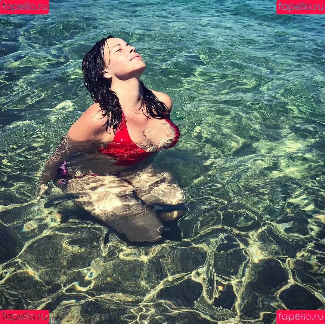 Serena Roberti Onlyfans Photo Gallery 