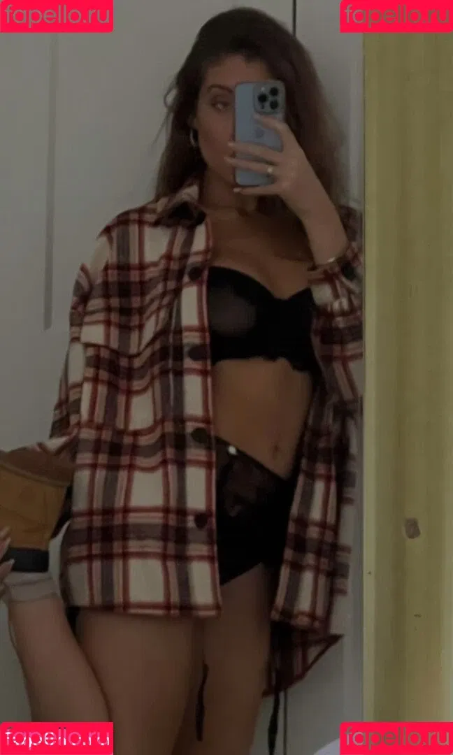 Leyla Sitki Onlyfans Photo Gallery 