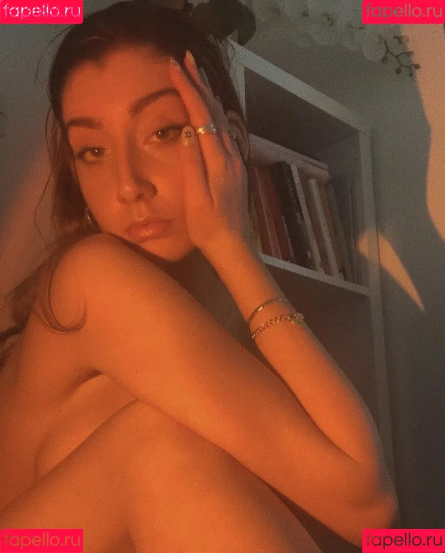 Leyla Sitki Onlyfans Photo Gallery 