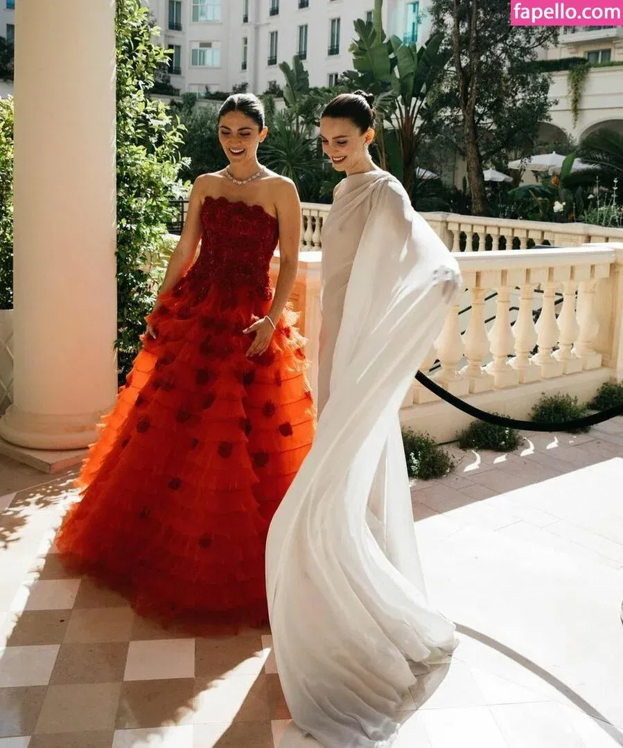 Ella Hunt Onlyfans Photo Gallery 