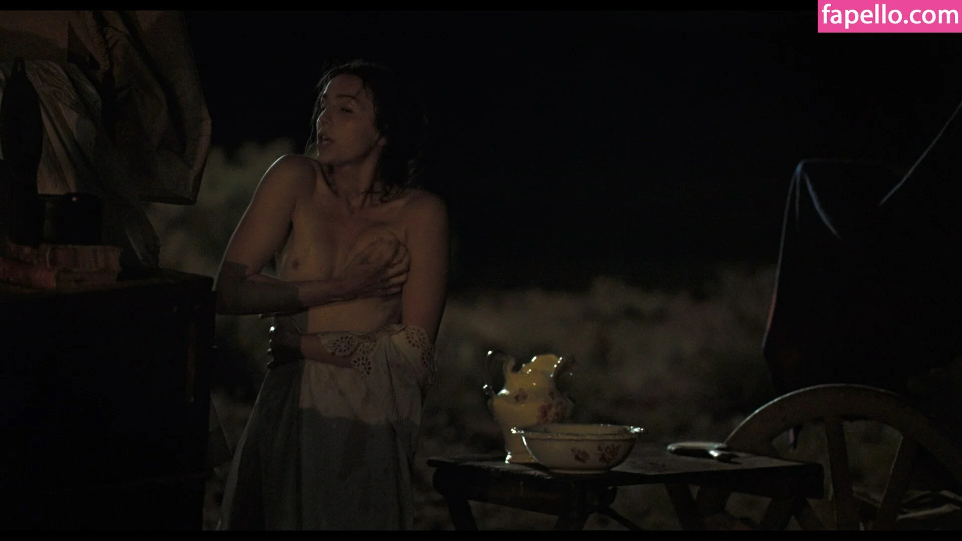 Ella Hunt Onlyfans Photo Gallery 