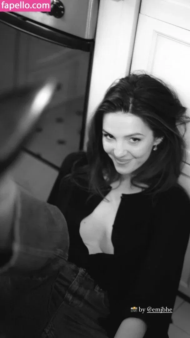 Ella Hunt Onlyfans Photo Gallery 