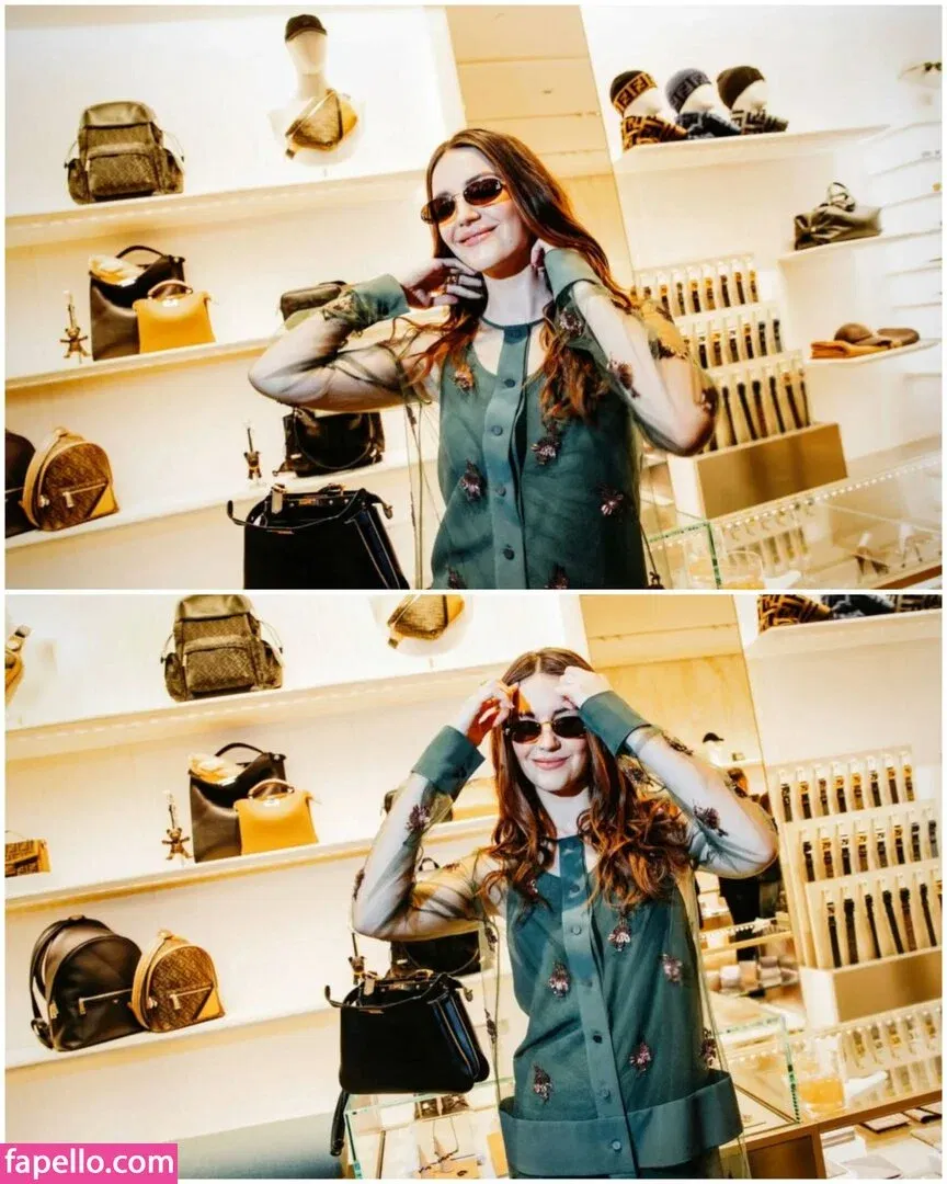 Ella Hunt Onlyfans Photo Gallery 