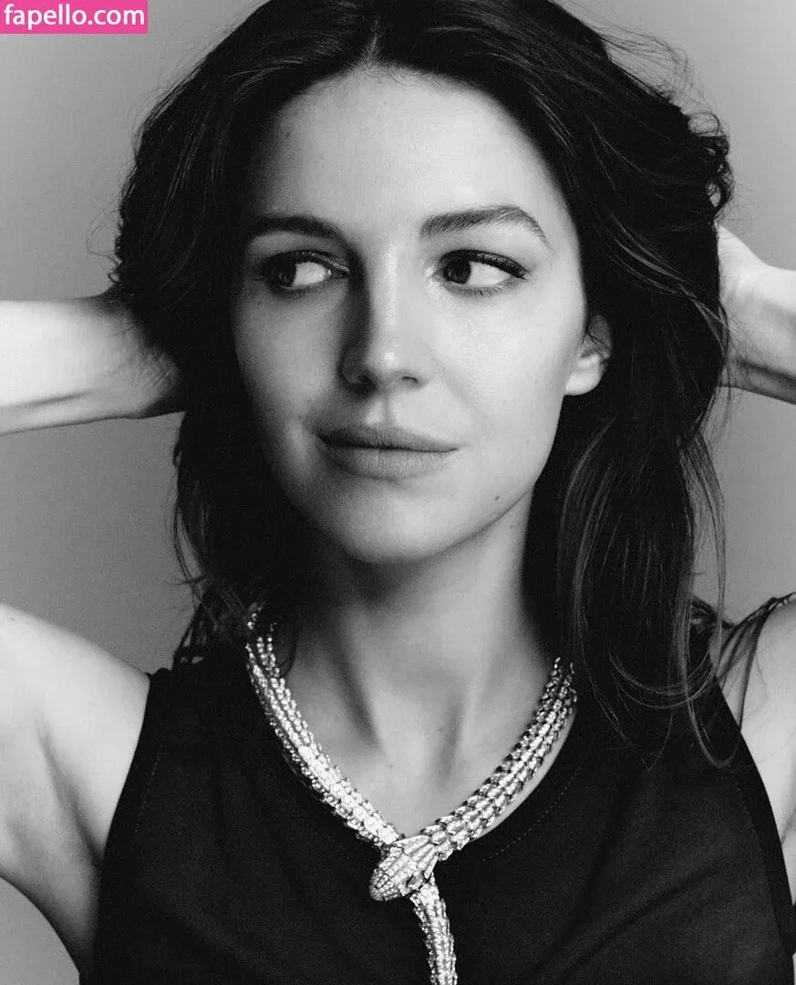 Ella Hunt Onlyfans Photo Gallery 