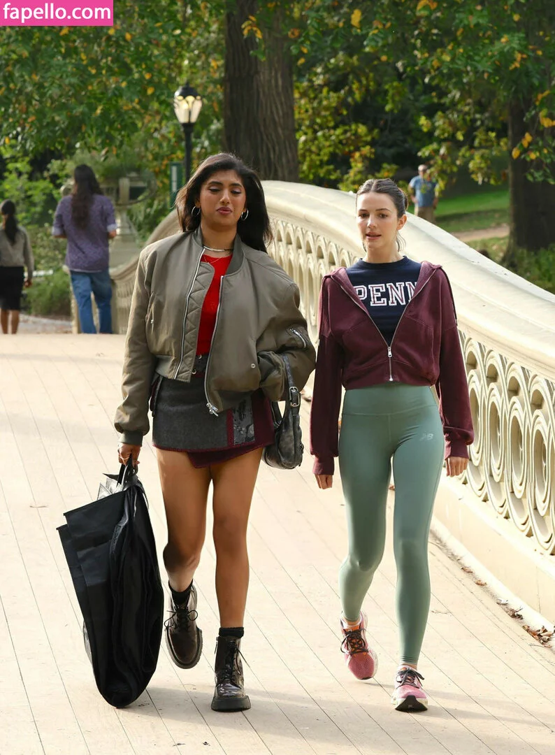 Ella Hunt Onlyfans Photo Gallery 