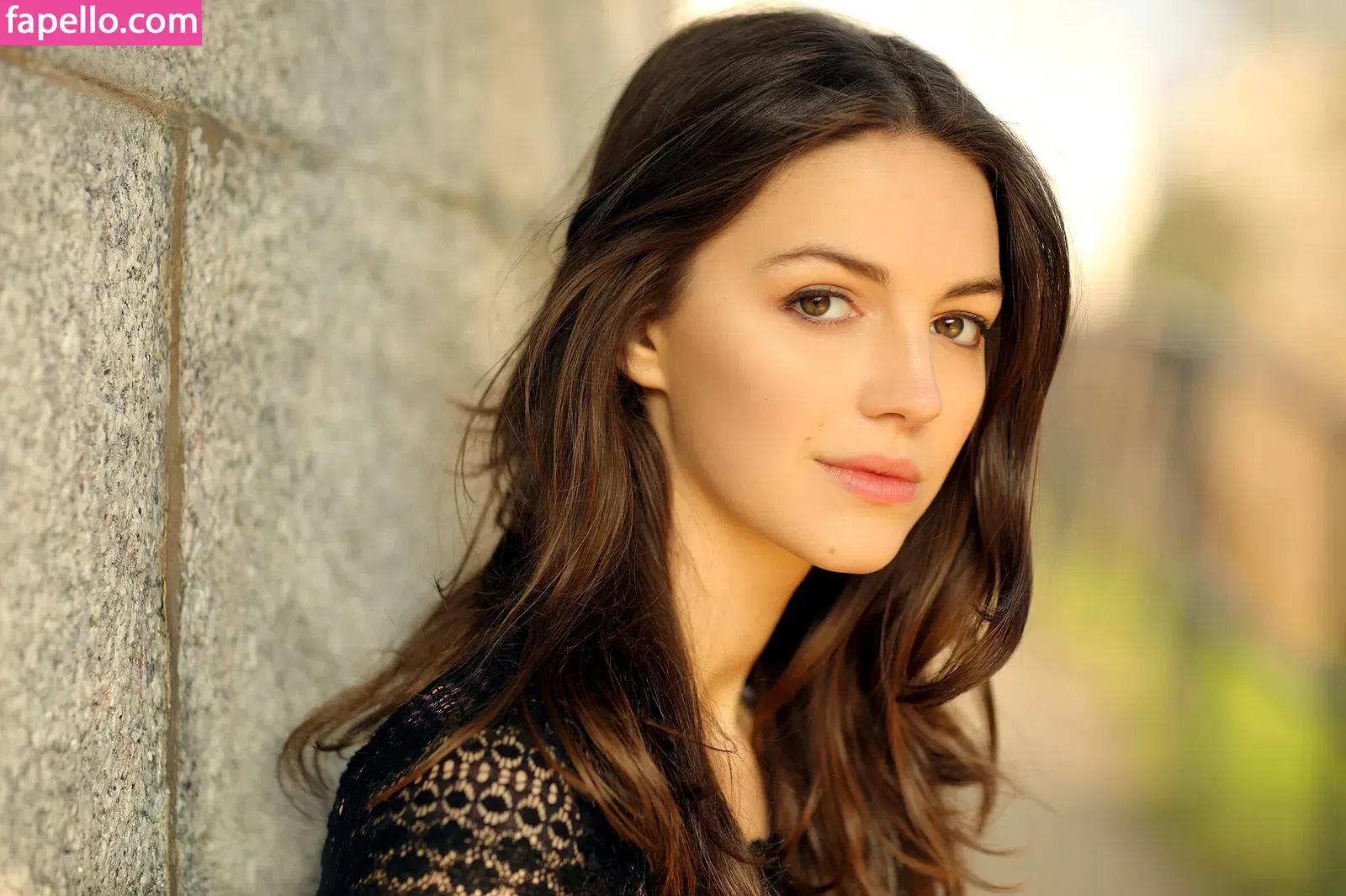 Ella Hunt Onlyfans Photo Gallery 