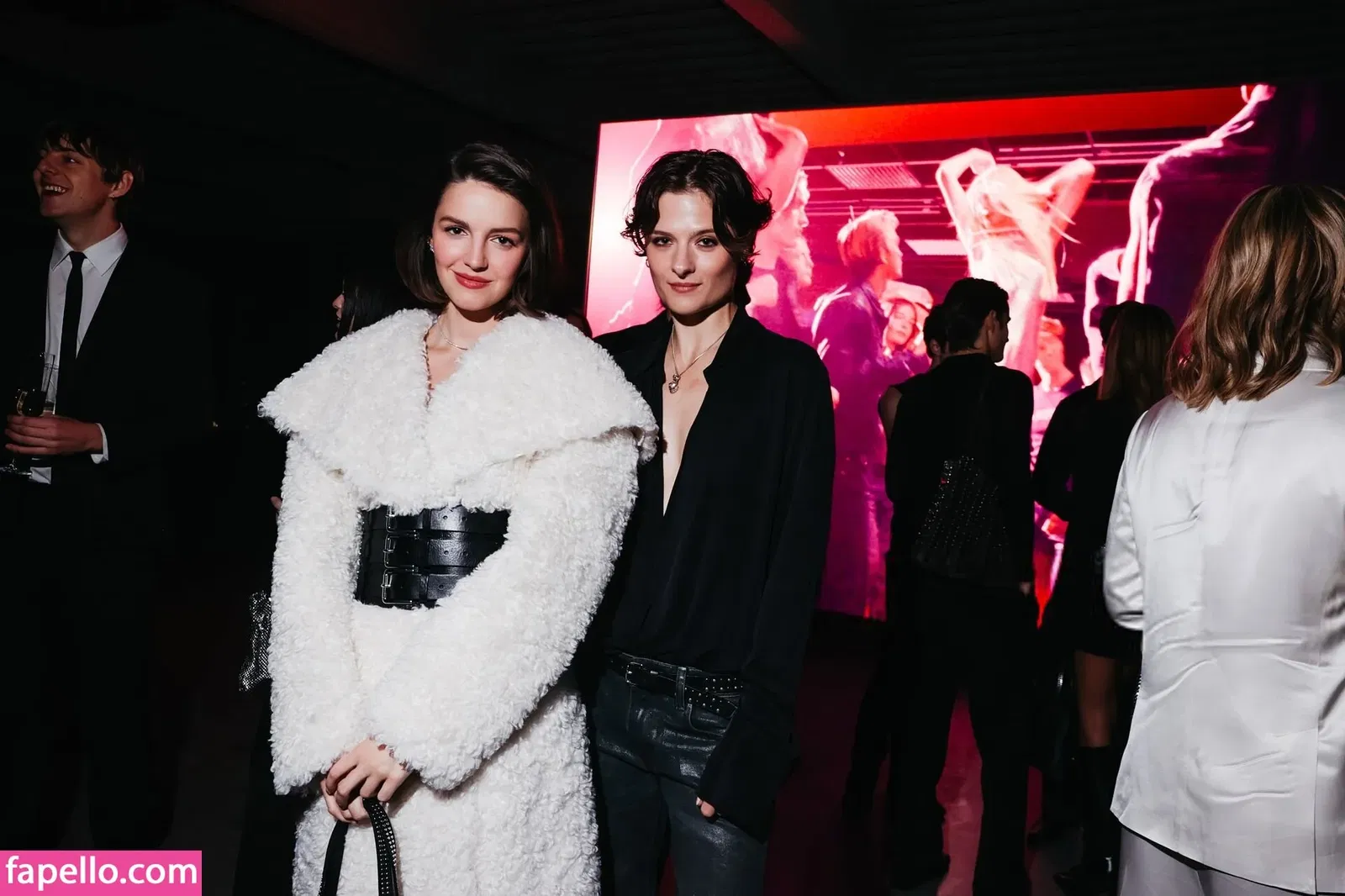 Ella Hunt Onlyfans Photo Gallery 