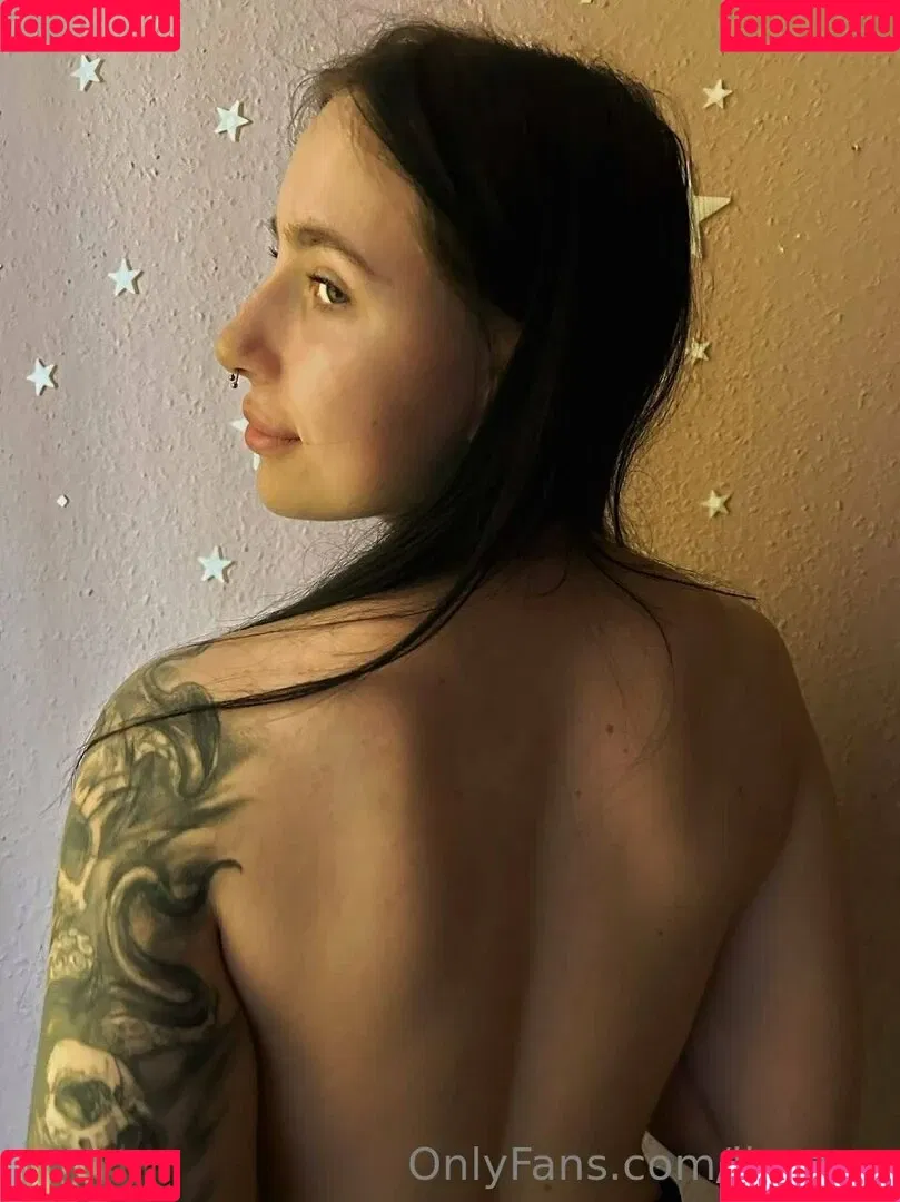 kira.lovely Onlyfans Photo Gallery 