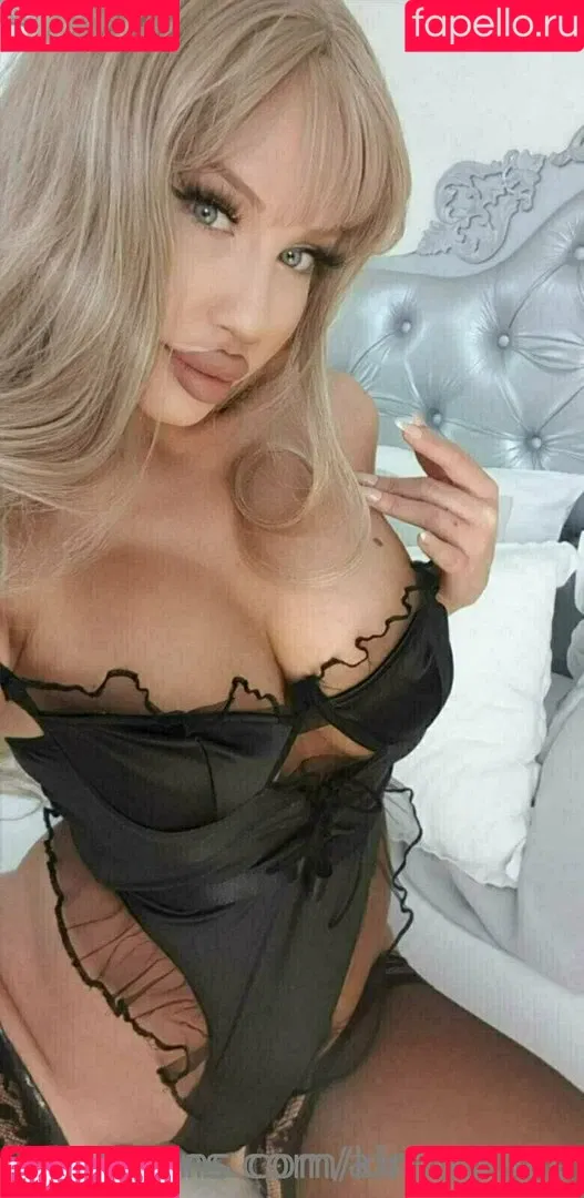 kira.lovely Onlyfans Photo Gallery 