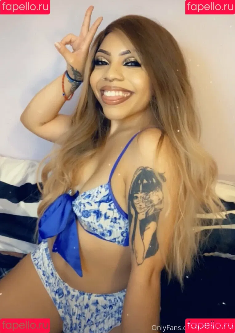 izzybrando Onlyfans Photo Gallery 