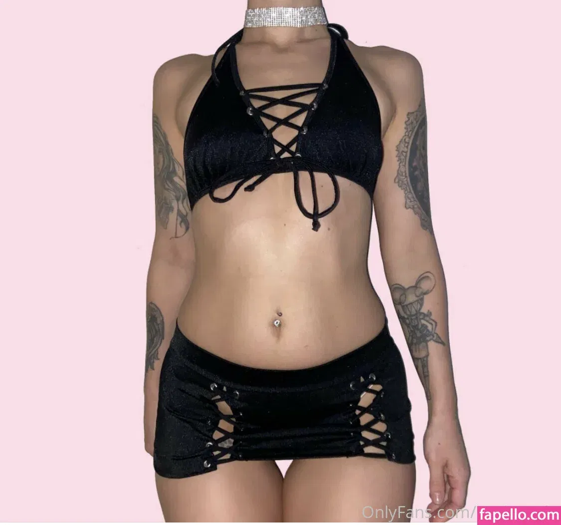 izzybrando Onlyfans Photo Gallery 