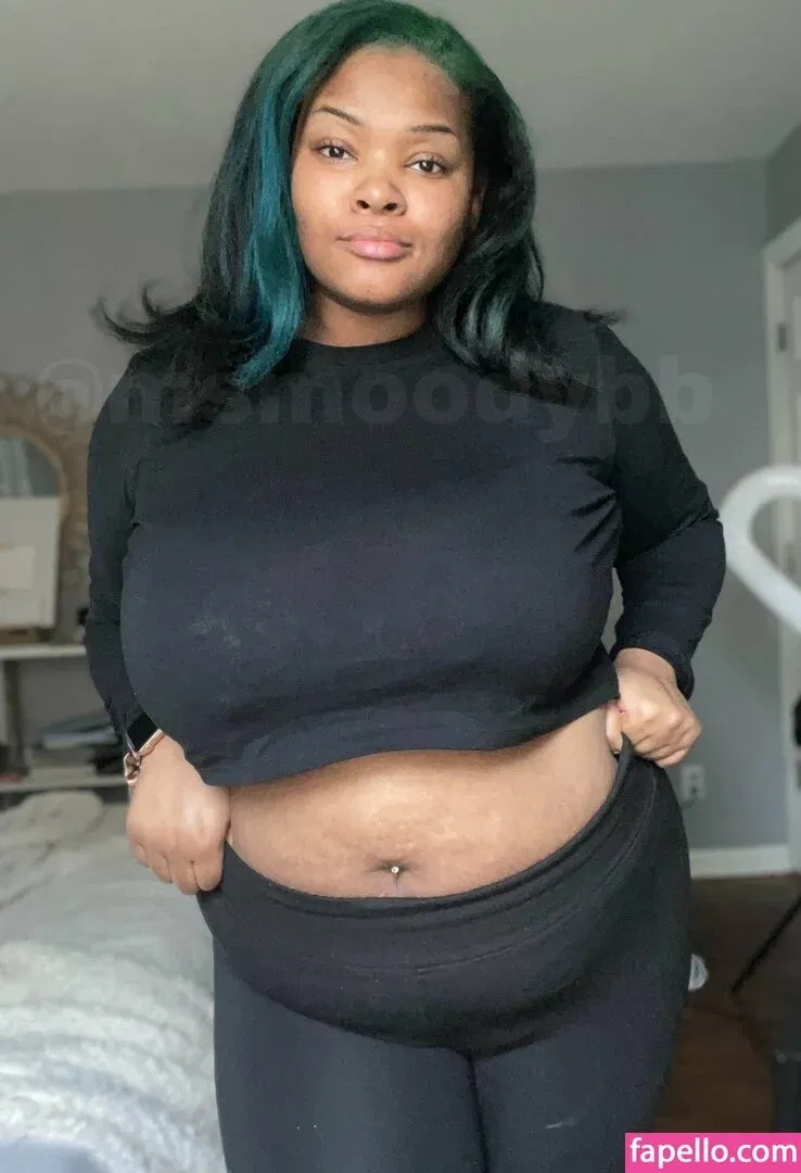 MsMoodyBB Onlyfans Photo Gallery 
