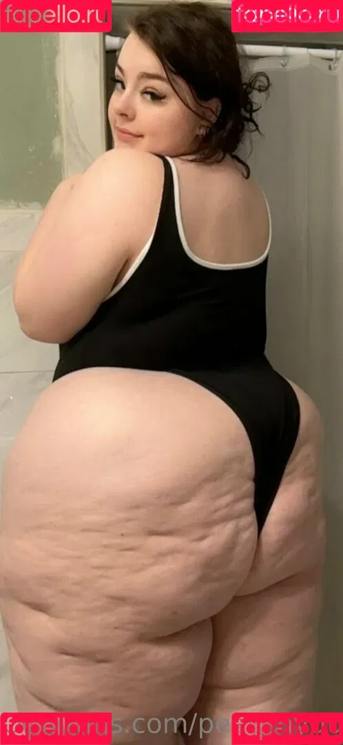 peacchyqueenn Onlyfans Photo Gallery 