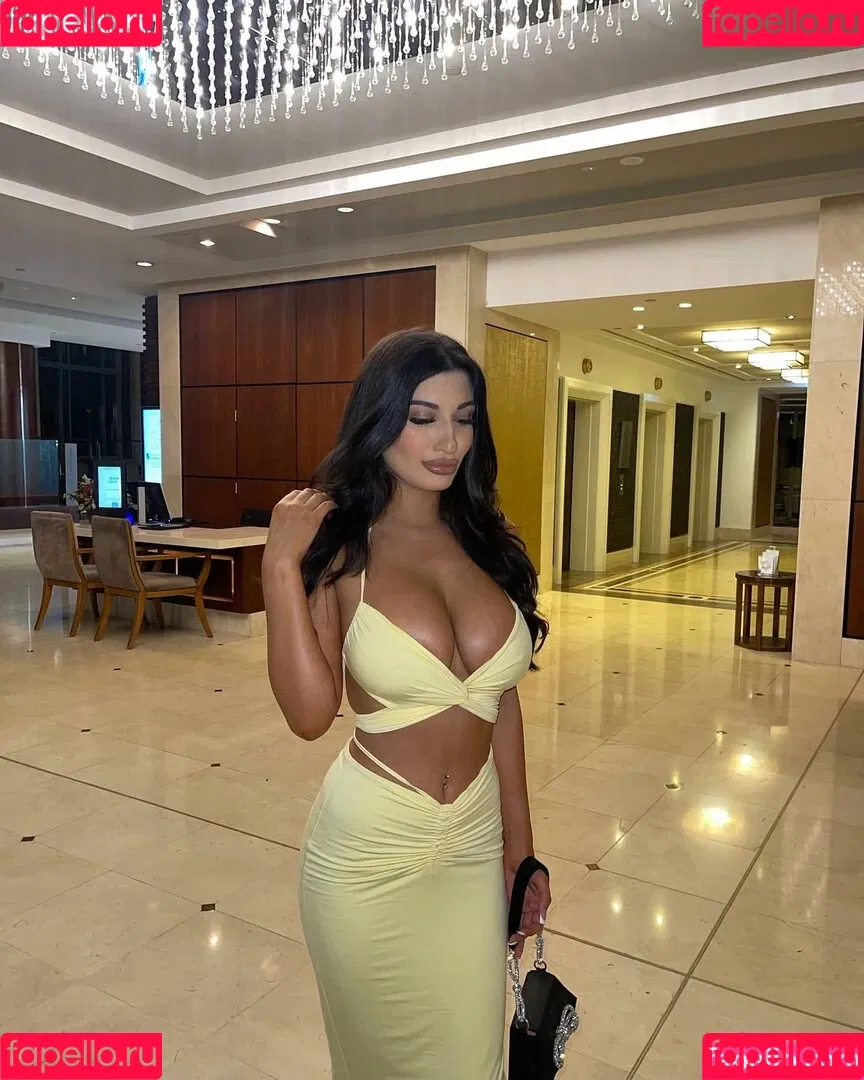 Melissa Stefoulis Onlyfans Photo Gallery 