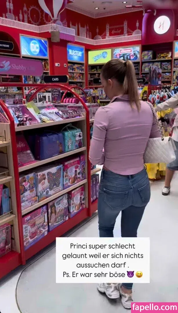 Ina Aogo Onlyfans Photo Gallery 