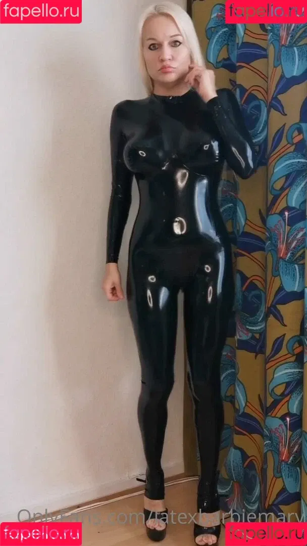 Latexbarbiemary Onlyfans Photo Gallery 