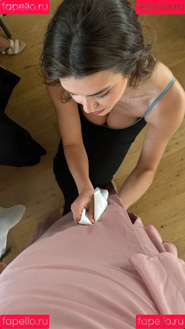 Lauren Searle Onlyfans Photo Gallery 