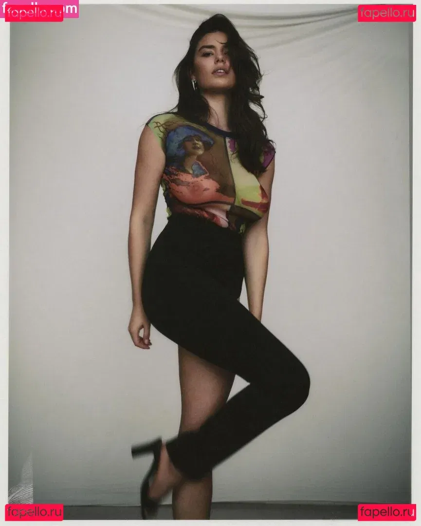 Lauren Searle Onlyfans Photo Gallery 