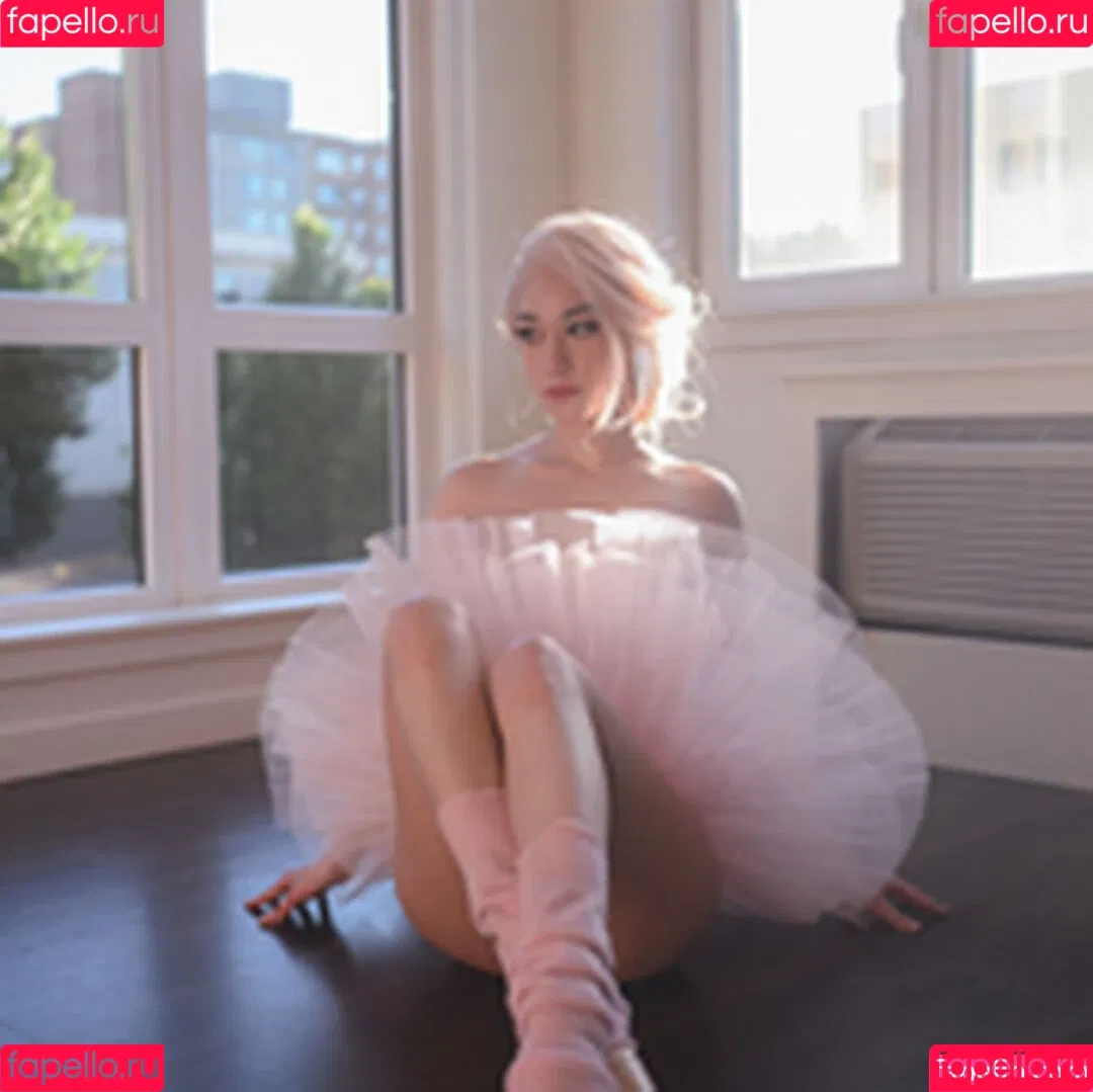 Queen Tofu Onlyfans Photo Gallery 