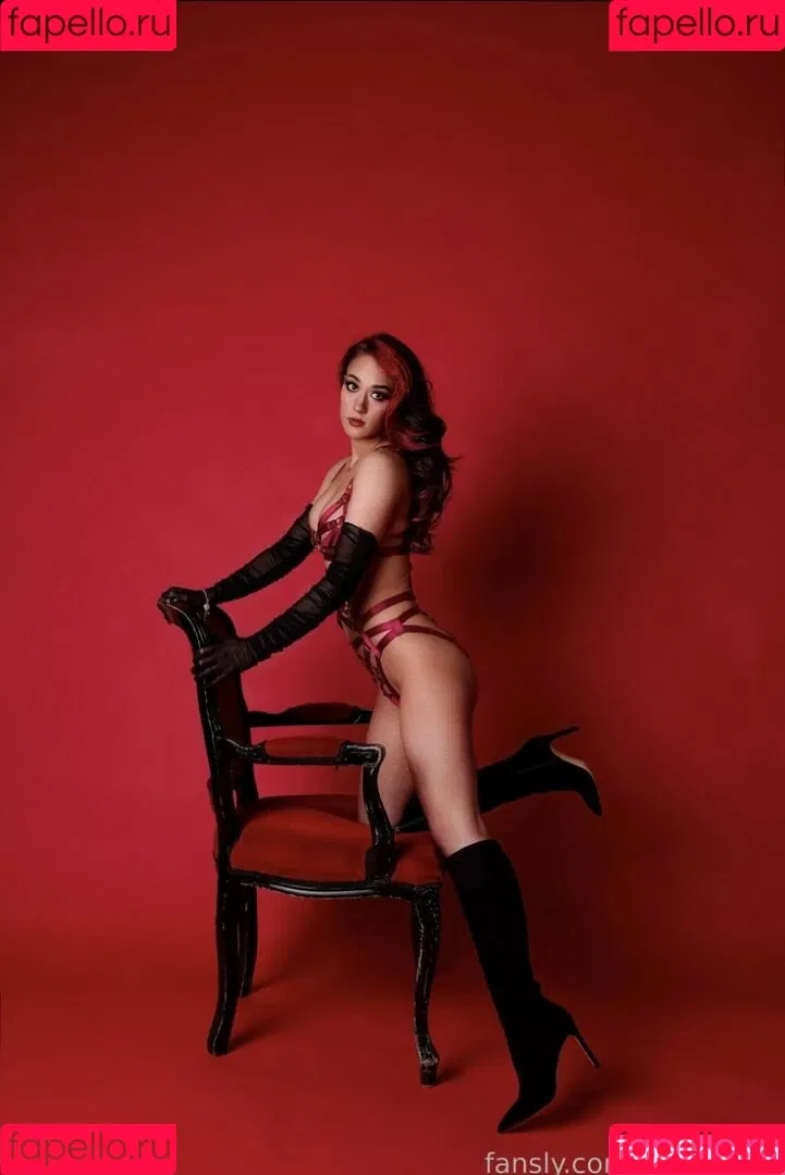 Queen Tofu Onlyfans Photo Gallery 