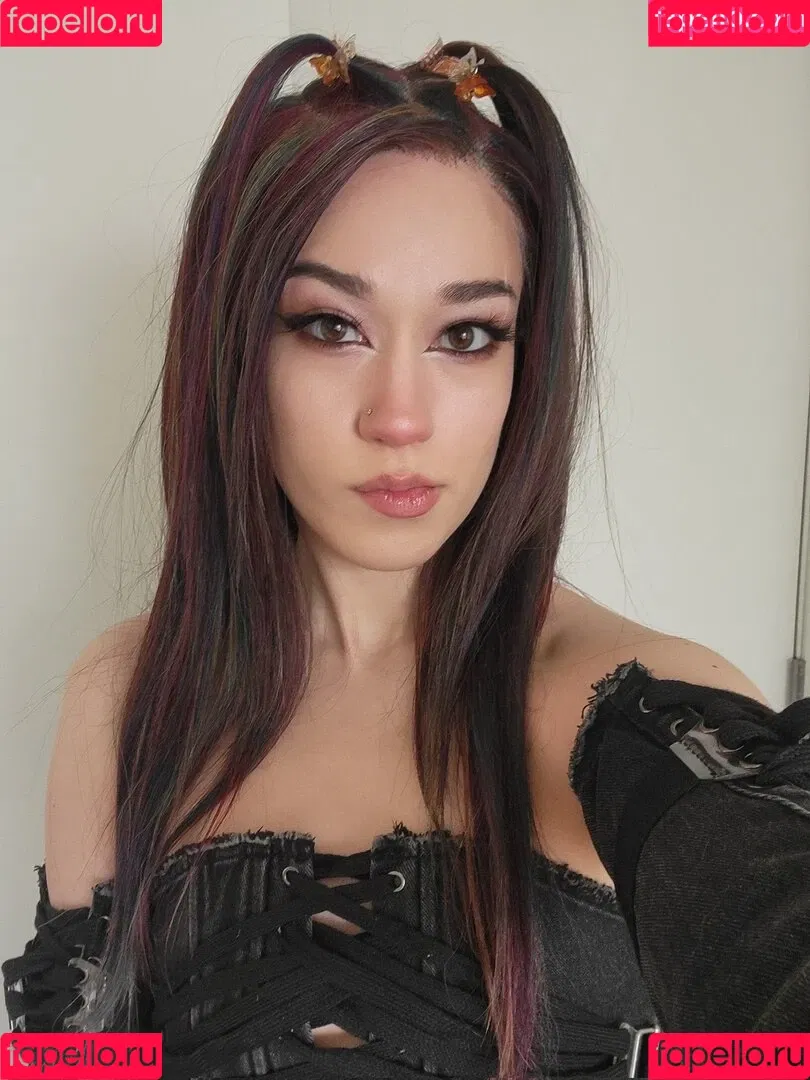 Queen Tofu Onlyfans Photo Gallery 