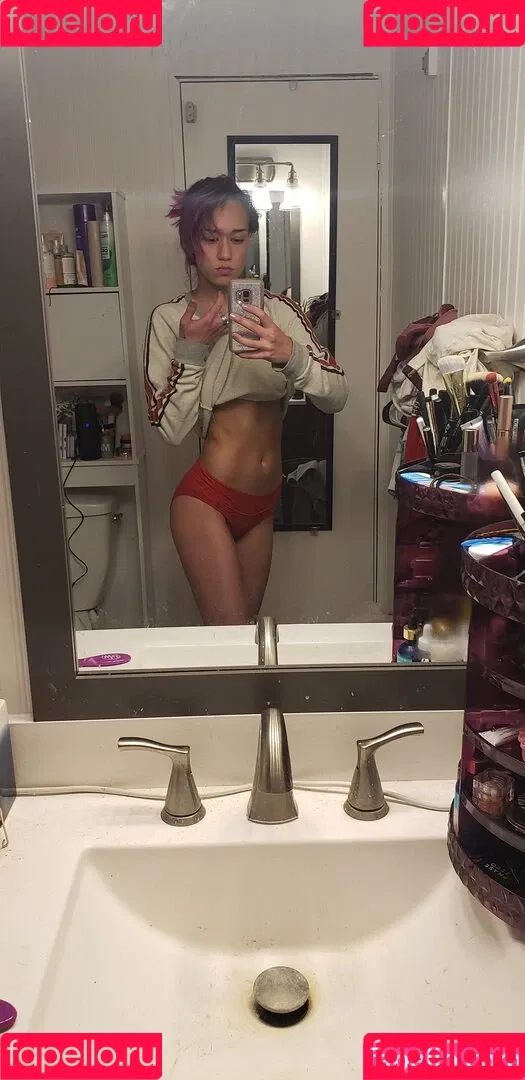 Queen Tofu Onlyfans Photo Gallery 