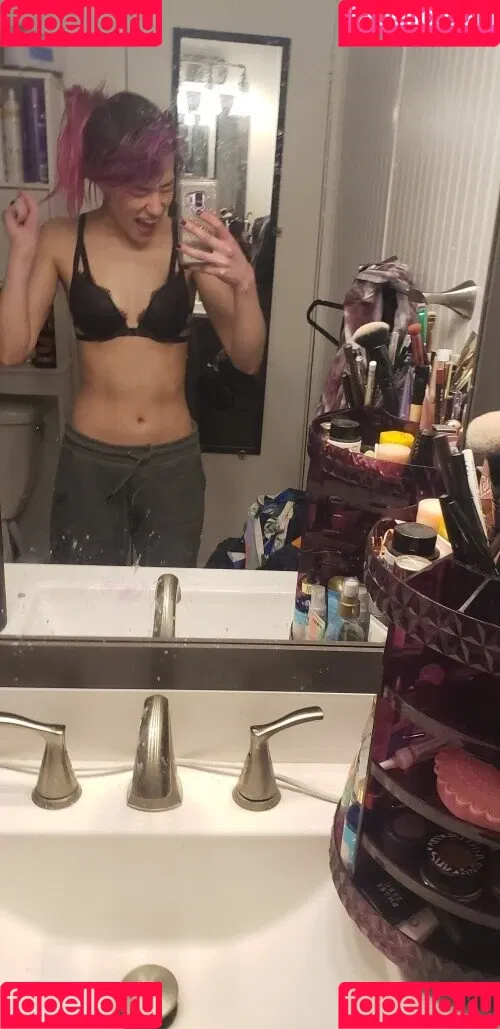Queen Tofu Onlyfans Photo Gallery 