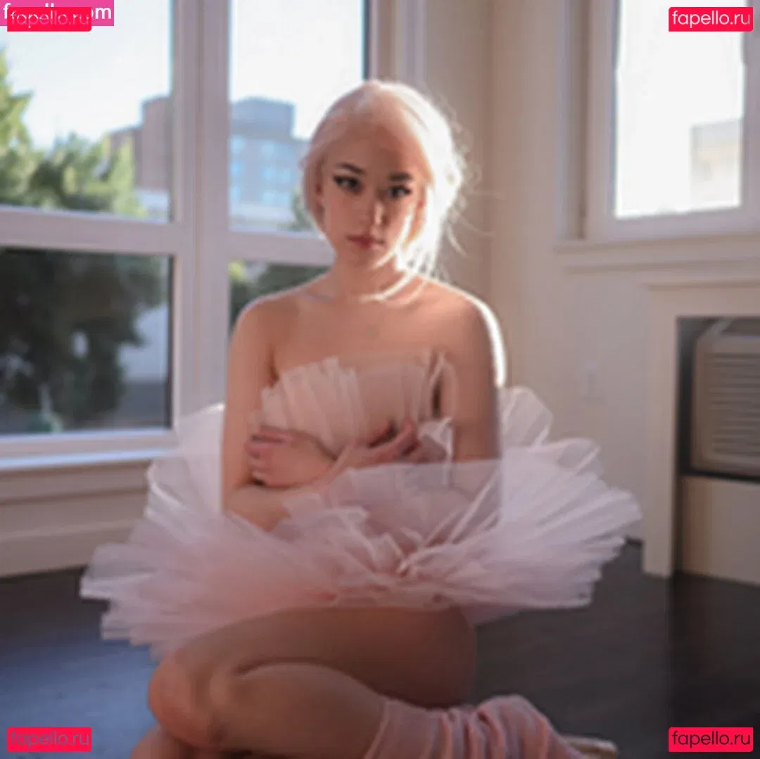 Queen Tofu Onlyfans Photo Gallery 