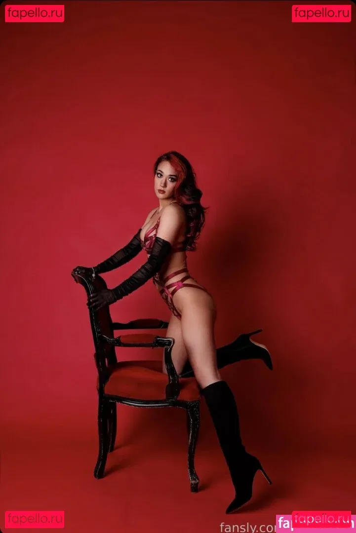 Queen Tofu Onlyfans Photo Gallery 