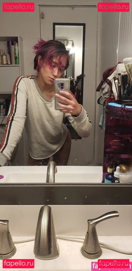 Queen Tofu Onlyfans Photo Gallery 