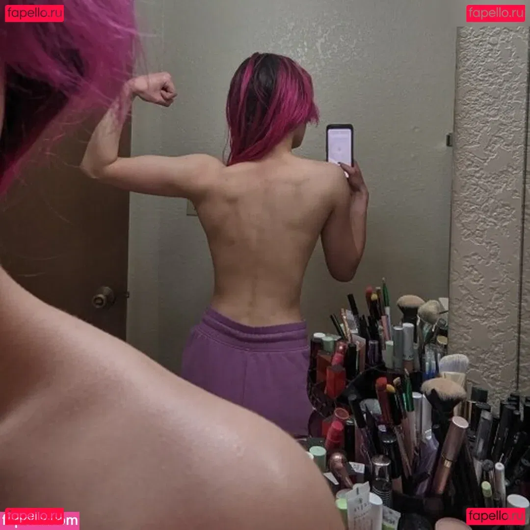 Queen Tofu Onlyfans Photo Gallery 