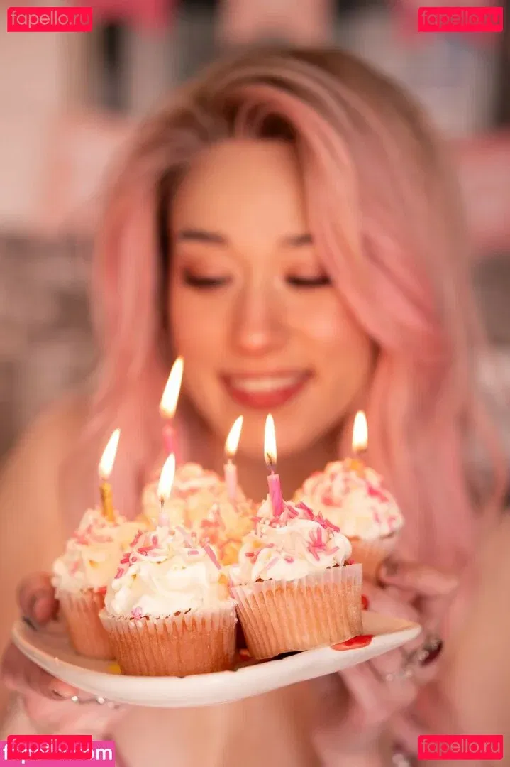 Queen Tofu Onlyfans Photo Gallery 