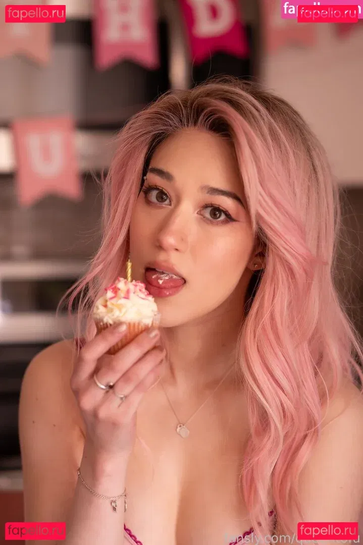 Queen Tofu Onlyfans Photo Gallery 