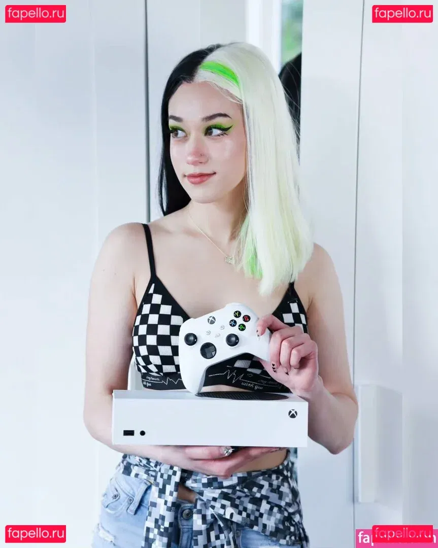 Queen Tofu Onlyfans Photo Gallery 