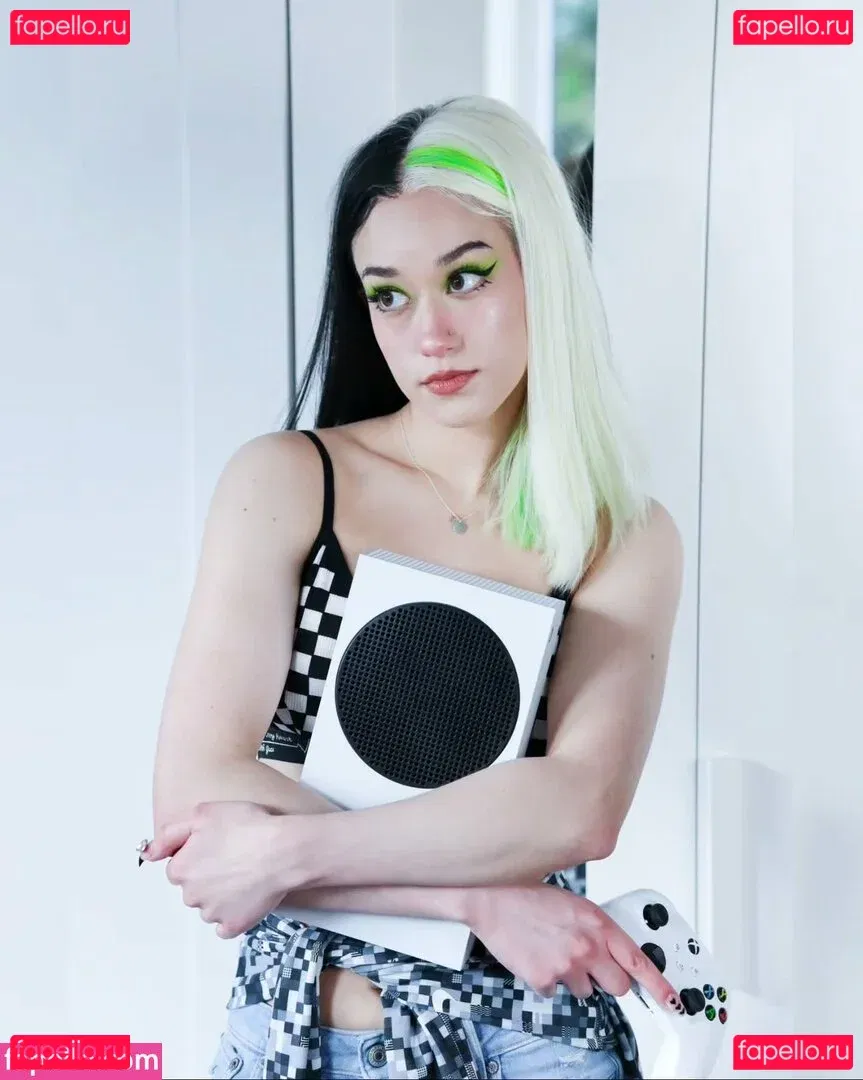 Queen Tofu Onlyfans Photo Gallery 