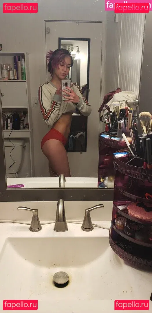 Queen Tofu Onlyfans Photo Gallery 