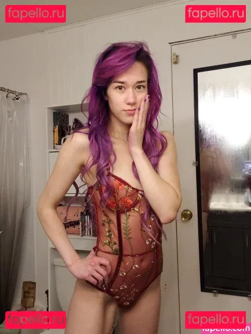 Queen Tofu Onlyfans Photo Gallery 