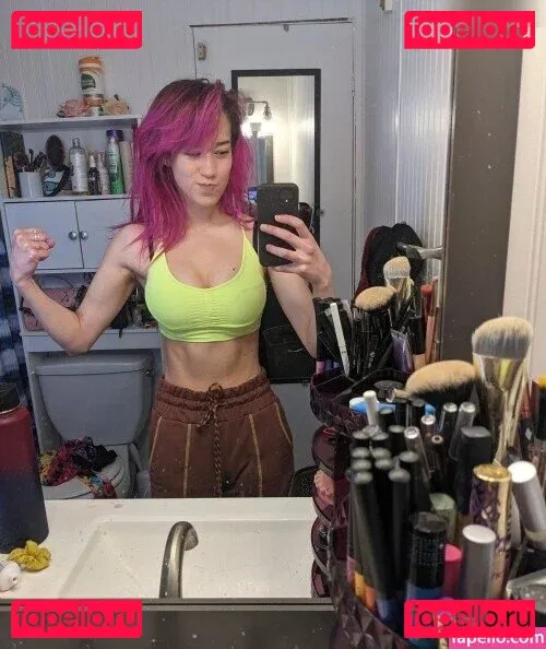 Queen Tofu Onlyfans Photo Gallery 