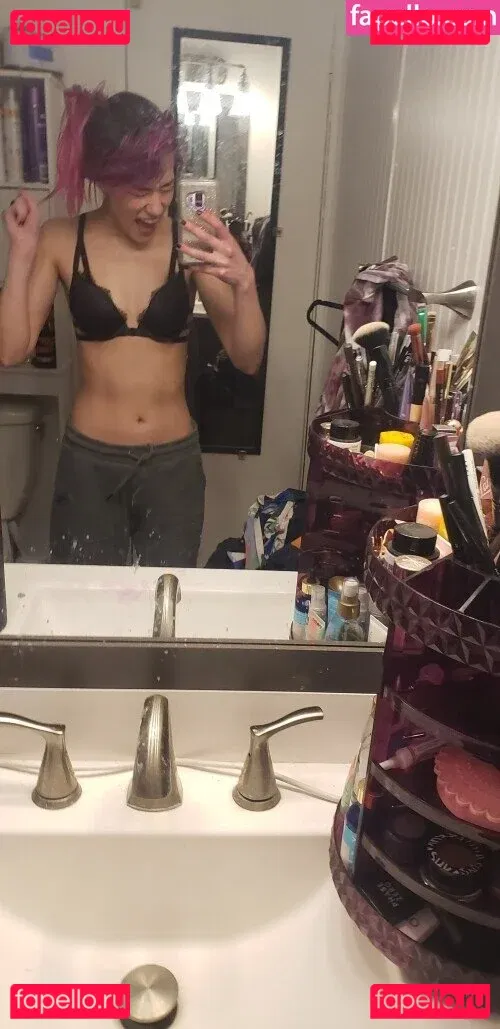 Queen Tofu Onlyfans Photo Gallery 