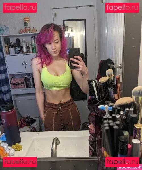 Queen Tofu Onlyfans Photo Gallery 