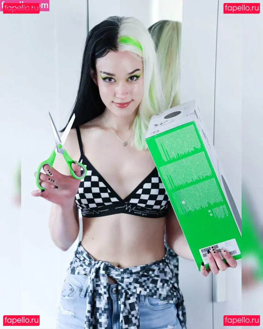 Queen Tofu Onlyfans Photo Gallery 