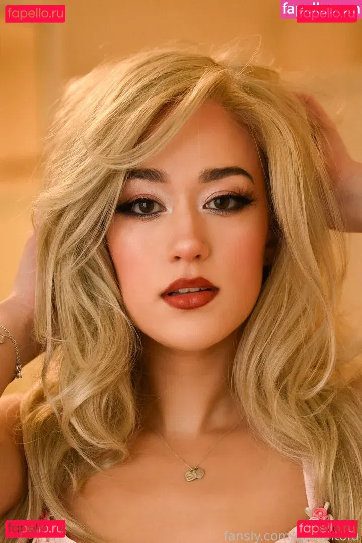 Queen Tofu Onlyfans Photo Gallery 