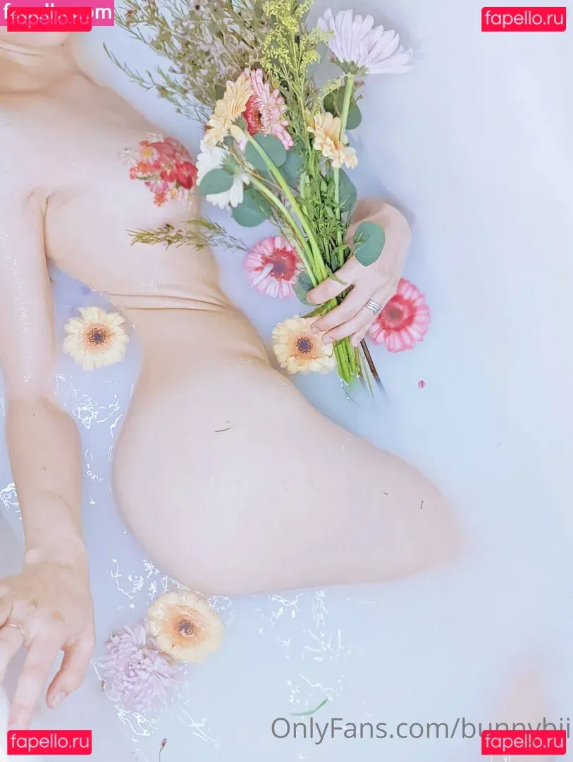 BunnyBii Onlyfans Photo Gallery 