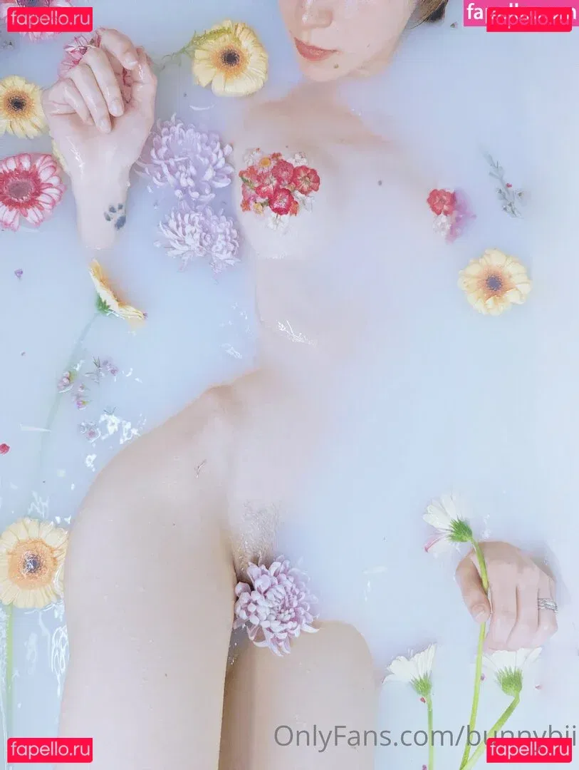 BunnyBii Onlyfans Photo Gallery 