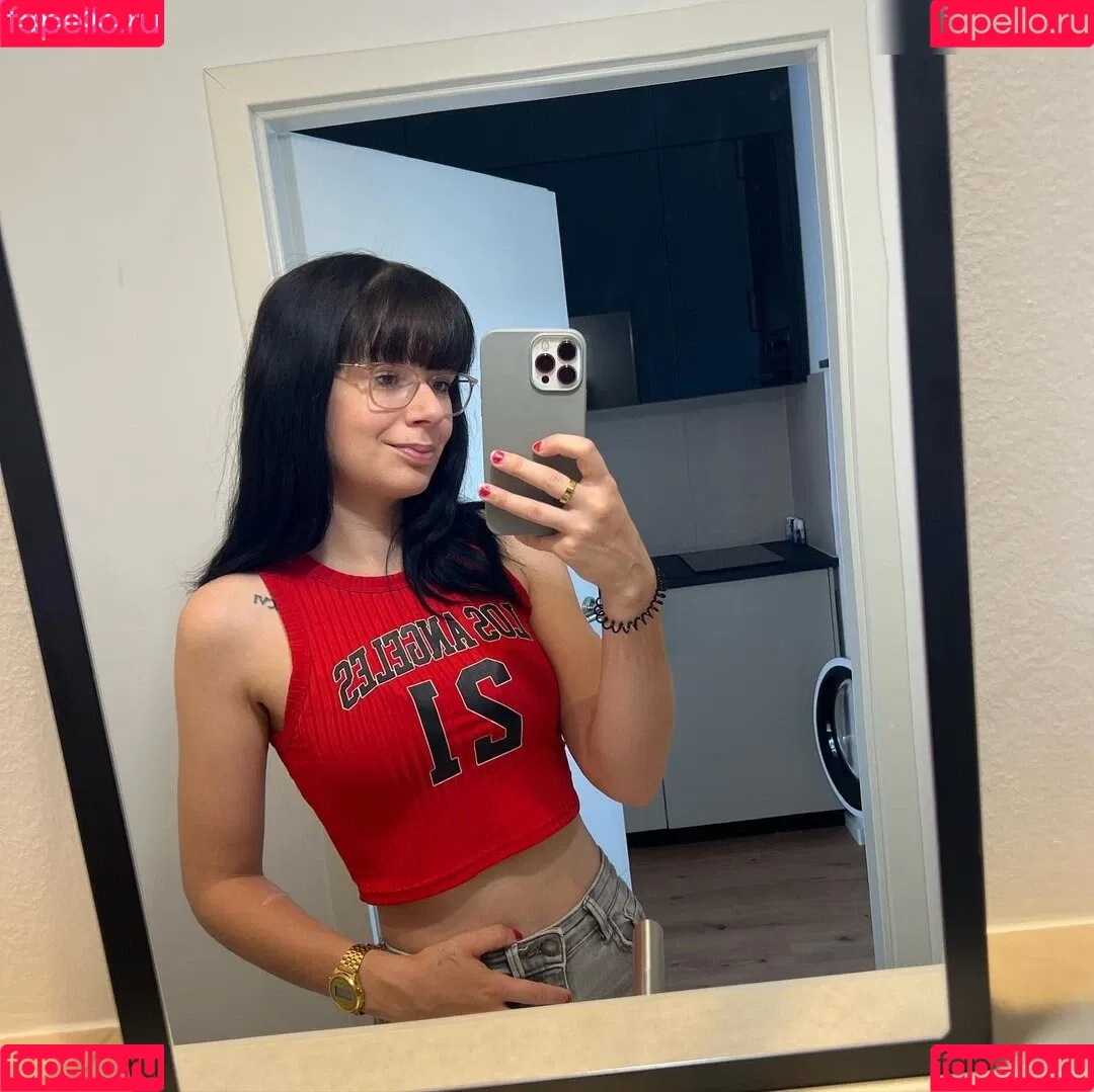 Susi Sensation Onlyfans Photo Gallery 