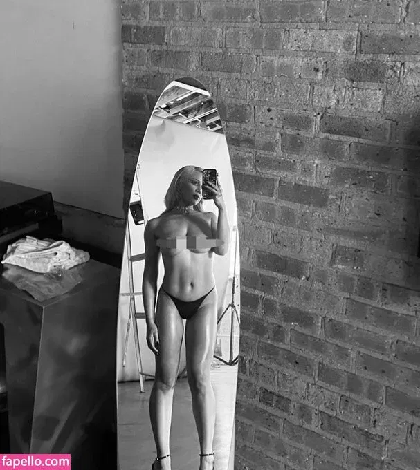 Slayyyter Onlyfans Photo Gallery 