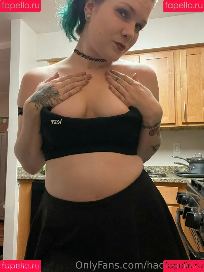 hadesmuse Onlyfans Photo Gallery 