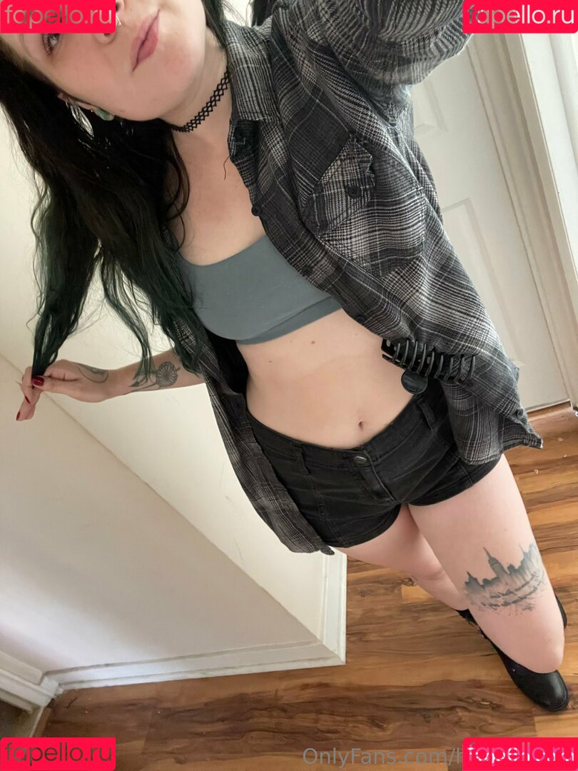 hadesmuse Onlyfans Photo Gallery 