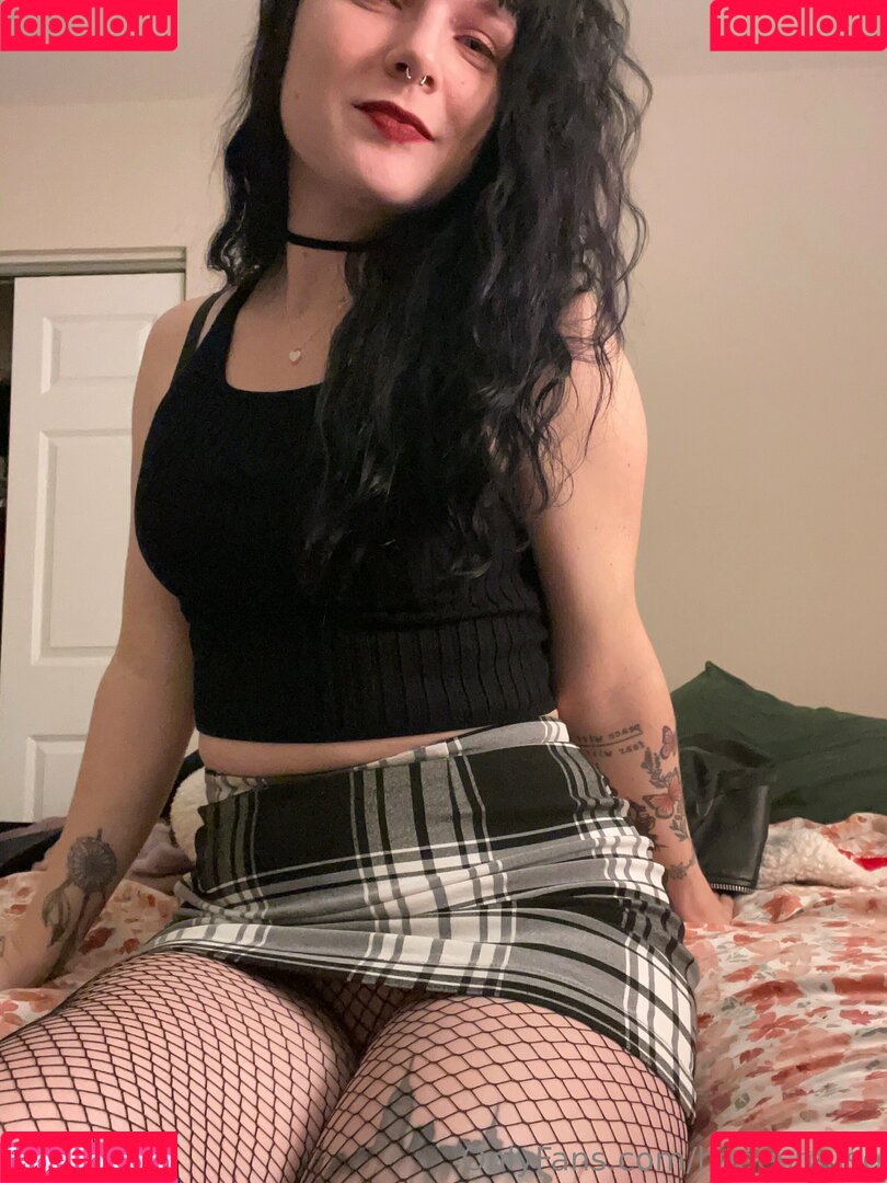 hadesmuse Onlyfans Photo Gallery 